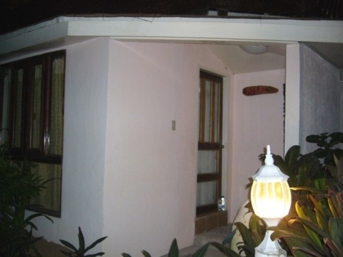 Nigi Nigi Nu Noos Cottage Exterior