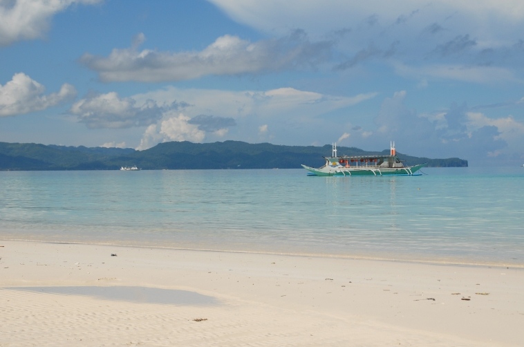 Low-Tide @ White Beach